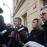 Andrej Babiš, Alena Schillerová a Karel Havlíèek na Národní tøídì