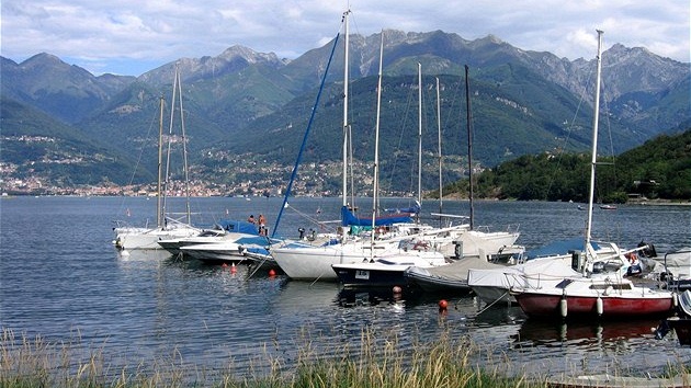 Itálie, jezero Como, v pozadí Gravedona