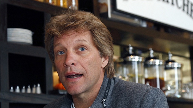 Zpìvák Jon Bon Jovi otevøel restauraci Soul Kitchen.
