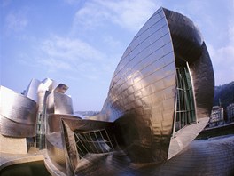 Titanové "šupiny" Guggenheimova muzea mìní svou barvu podle svìtla.