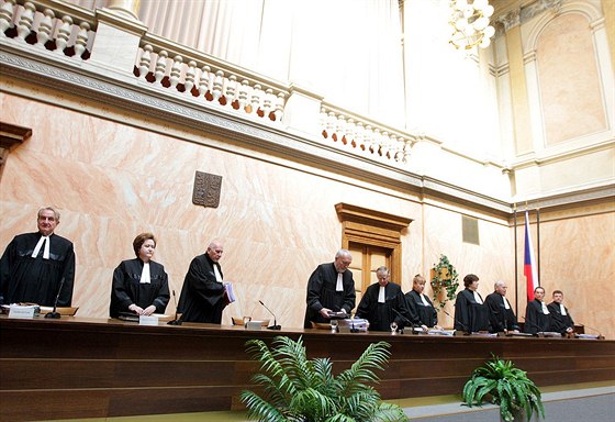 Ústavní soud. Ilustraèní foto.