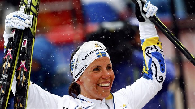Spokojený úsmìv ve tváøi Charlotte Kallaové znaèí jediné - švédská lyžaøka má...