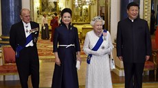 Britská královna Alžbìta II. a princ Philip a èínský prezident Si in-pching s...