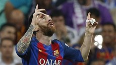 GÓLOVÁ OSLAVA. Útoèník Barcelony Lionel Messi se raduje z branky do sítì Realu...