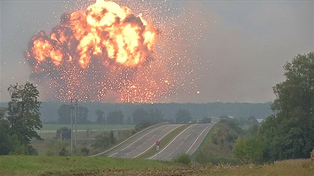 Exploze munièního skladu na Ukrajinì