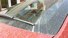 Auto v Hodonínì pokryl prach ze Sahary na jaøe 2018.