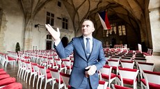Ve Vladislavském sále na Pražském hradì vrcholí pøípravy na ceremoniál...