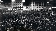 Jiøí Voráè byl bìhem sametové revoluce v roce 1989 studentským stávkovým pøedákem.