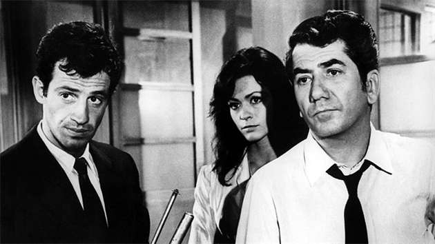 Jean-Paul Belmondo, Marie Versini a Daniel Gélin ve filmu Hoøí v Paøíži? (1966)