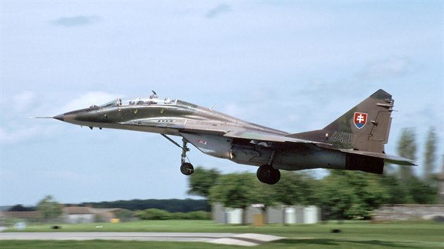 MiG-29 ve dvoumístné cvièné verzi slovenského letectva, rok 1994