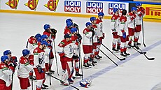 Zklamaní èeští hokejisté po vypadnutí ze ètvrtfinále mistrovství svìta.