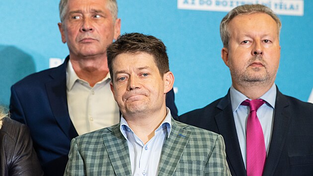 Tisková konference hnutí ANO k výsledkùm voleb (9. øíjna 2021)