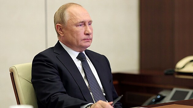 Ruský prezident Vladimir Putin se na summit G20 pøipojil online. (31. øíjna 2021)