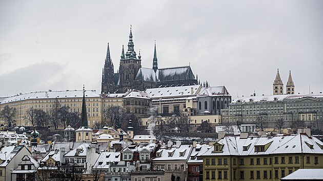 Pražský hrad pod snìhovou závìjí. (4. prosince 2021)