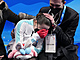 Ruska Kamila Valijevová smutní po své volné jízdì na ZOH v Pekingu. (17. února...