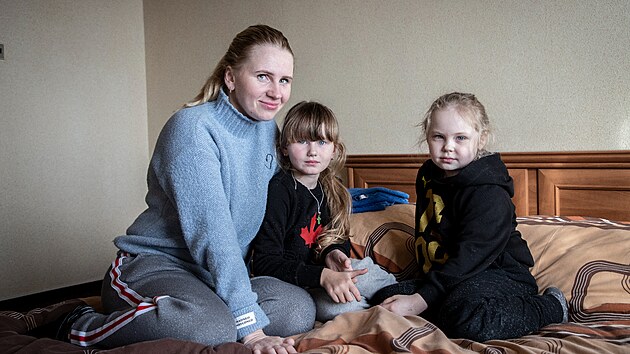 Ukrajinky žijící v Èesku jsou na všechny starosti, problémy i péèi o dìti samy. Èasto tak kvùli nahromadìnému stresu èelí psychickým problémùm. 