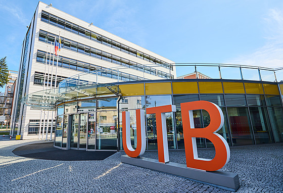 Budova fakulty humanitních studií Univerzity Tomáše Bati ve Zlínì (duben 2022)