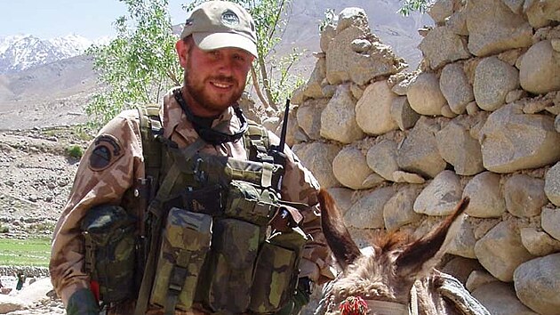 Nikolaj Martynov se stal prvním èeským vojákem, který zahynul v Afghánistánu. Snímek byl poøízen v roce 2007 jen pár dnù pøed jeho smrtí.
