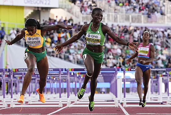 Tobi Amusanová ve finále na mistrovství svìta v Eugene.