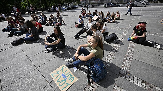 Stávka za klima, kterou uspoøádalo studentské ekologické hnutí Fridays for Future (9. záøí 2022)