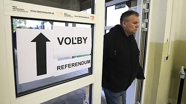 Referendum o neplánované americké základnì ve slovenském mìstì Sliaè (29. øíjna 2022)