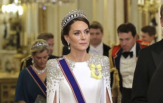 Princezna Kate na banketu v Buckinghamském paláci u pøíležitosti návštìvy...