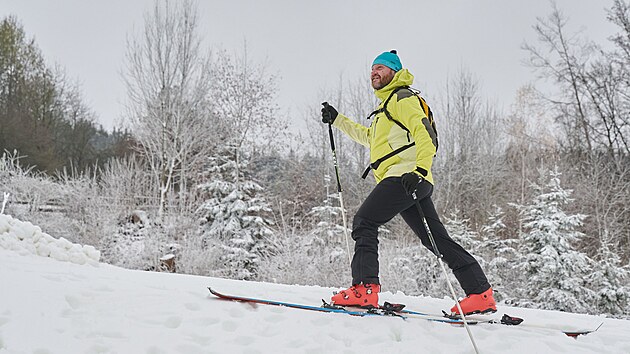 Sjezdovku v Karolince tradiènì ještì pøed zahájením sezony vyzkoušeli skialpinisté.