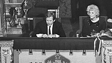 Slavnostní pøedstavení na poèest Václava Havla (1.ledna 1990)