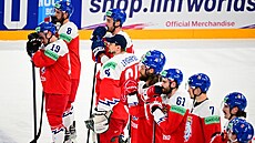 Zklamaní èeští hokejisté po vyøazení ve ètvrtfinále mistrovství svìta