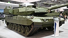 Tank Leopard 2A7. O modernìjší verzi 2A8 projevila zájem i AÈR. Tìch by nejlépe...