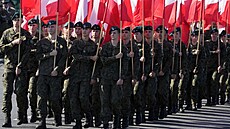 Polsko oslavilo Den armády. Vojenská pøehlídka se konala ve Varšavì. (15. srpna...