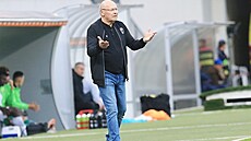 Trenér plzeòských fotbalistù Miroslav Koubek v zápase s Karvinou.