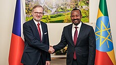 Premiér Petr Fiala se svým etiopským protìjškem Abiy Ahmedem. (4. listopadu...