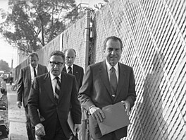 Prezident USA Richard Nixon se svým poradcem Henrym Kissingerem (15. èervence...