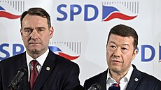 Pøedseda SPD Tomio Okamura a šéf poslaneckého klubu SPD Radim Fiala