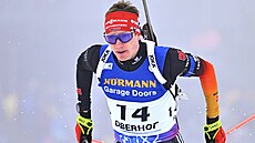 Nìmecký  biatlonista Benedikt Doll ve sprintu Svìtového poháru v Oberhofu.