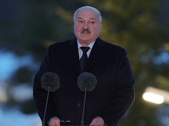 Bìloruský prezident Alexandr Lukašenko uctil obìti blokády Leningradu. (27....