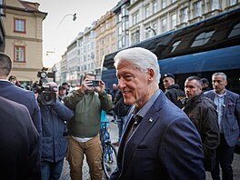 Bývalý americký prezident Bill Clinton opìt navštívil jazzový klub Reduta. V...