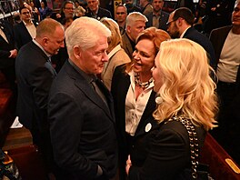 Bývalý americký prezident Bill Clinton opìt navštívil jazzový klub Reduta....