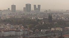 Ranní Praha zahalená v saharském prachu. (31. bøezna 2024)