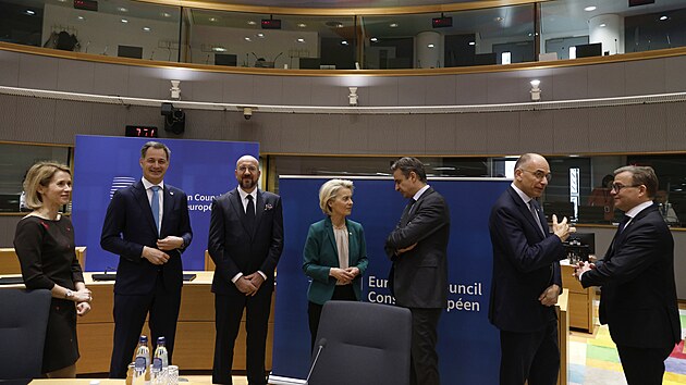 Prezidenti a premiéøi èlenských zemí Evropské unie se ve ètvrtek v závìreèný den dvoudenního summitu v Bruselu budou zabývat zejména konkurenceschopností a prosperitou evropského bloku a jeho posilováním.  (18. dubna 2024)