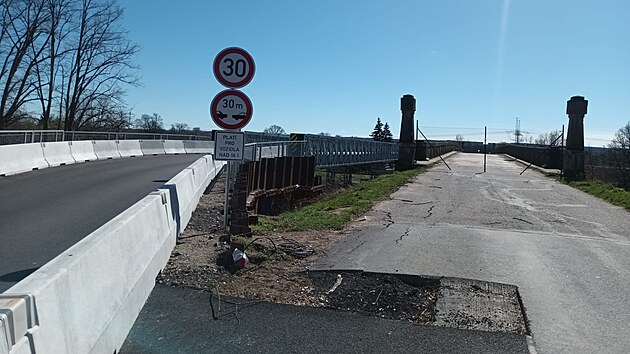 Témìø sto let starý most v Øeèanech se doèká náhrady, hotovo bude nejpozdìji v roce 2026. (15. dubna 2024)