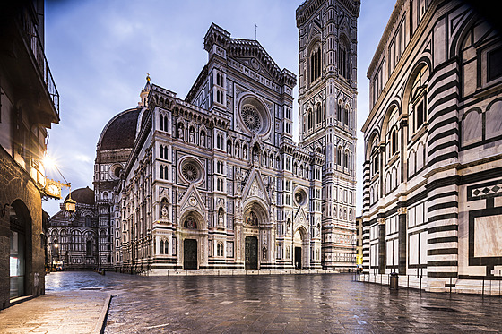 Katedrála Santa Maria del Fiore ve Florencii je jednou z nejvýznamnìjších...