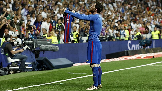 Já jsem tady pánem. Lionel Messi z Barcelony a jeho ikonická oslava po vítìzném...