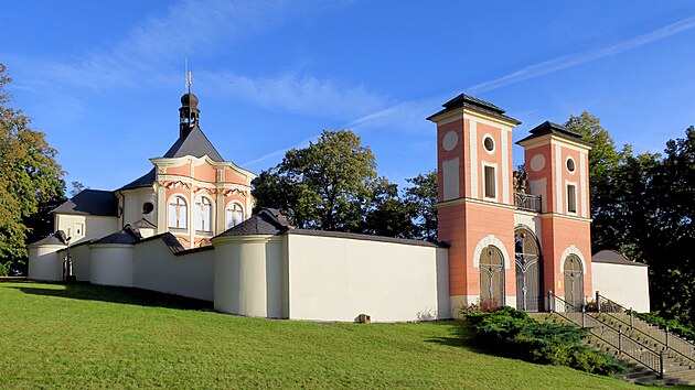 Jaromìøice u Jevíèka – kostel Povýšení svatého Køíže na Kalvárii