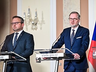 Premiér Petr Fiala a ministr práce a sociálních vìcí Marian Jureèka po jednání...