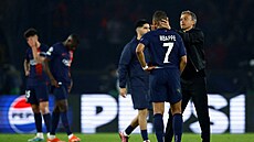 Zklamaný Kylian Mbappé poté, co PSG vypadlo v semifinále Ligy mistrù s...