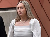 Britská uèitelka Rebecca Joynesová je u soudu v Manchesteru za sex se svými...