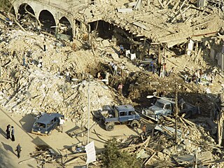 Íránsko-irácká válka (22. záøí 1980 - 20. srpna 1988). Mìsto Ahváz znièené po...