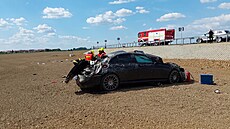 Opilý øidiè mercedesu v Bochoøi nezvládl øízení, najel autem na svodidla a v...